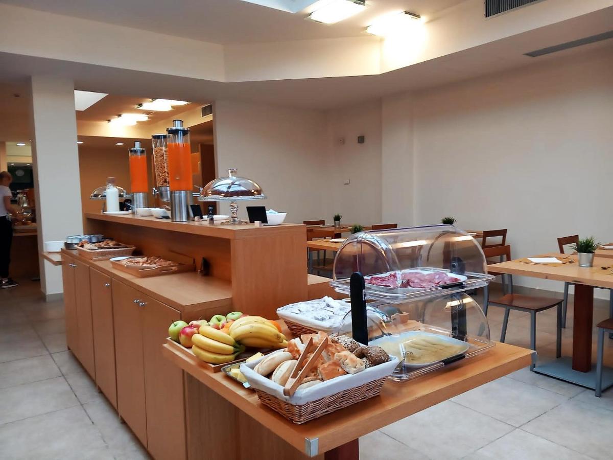 Hotel Grecale - فينتورينا تيرمي المظهر الخارجي الصورة