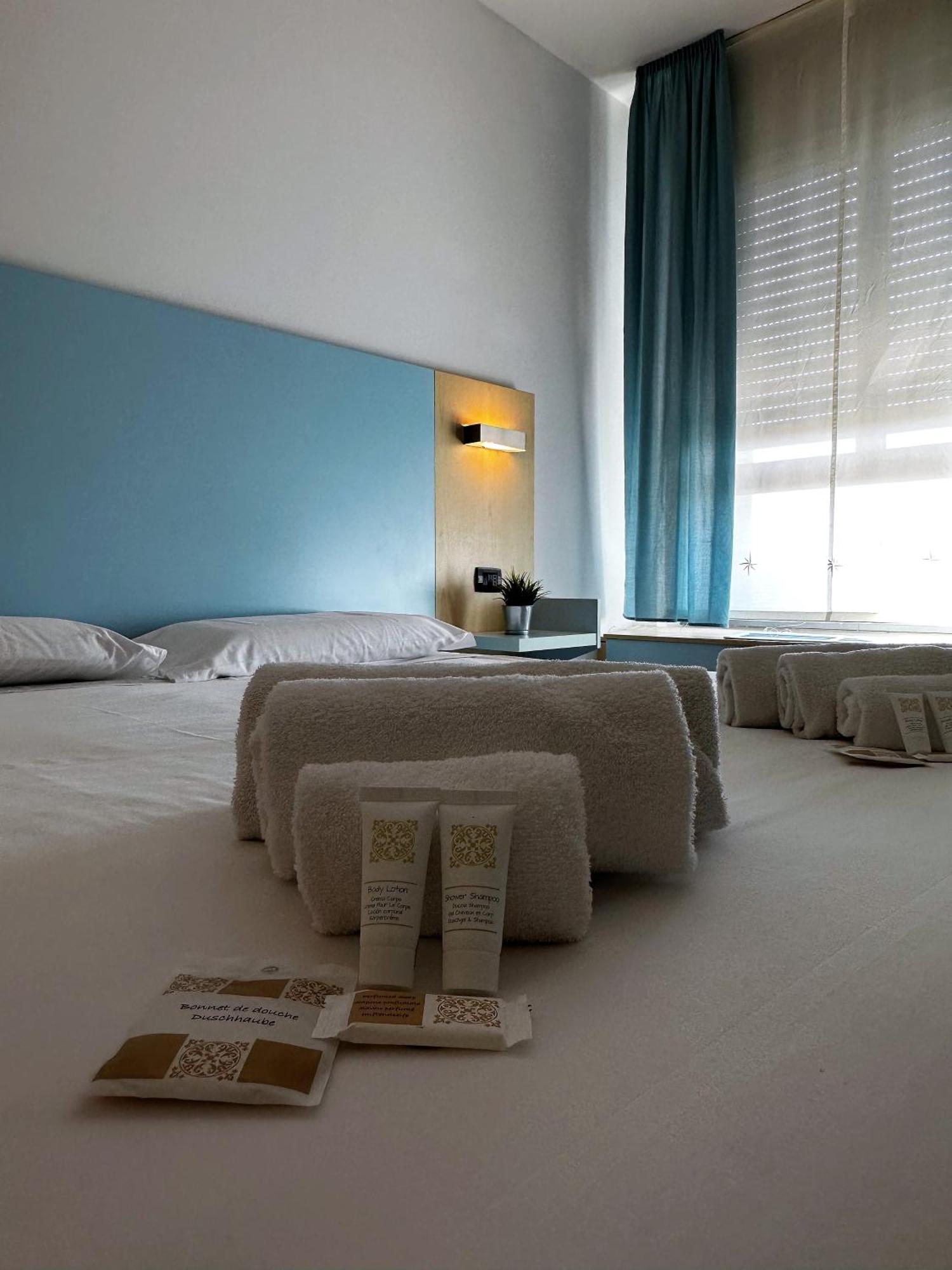 Hotel Grecale - فينتورينا تيرمي المظهر الخارجي الصورة