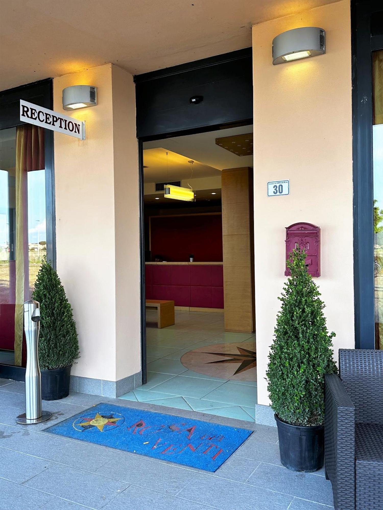 Hotel Grecale - فينتورينا تيرمي المظهر الخارجي الصورة